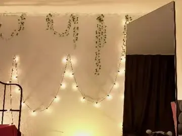 Chaturbate Live Sex Cam of berrryjelly