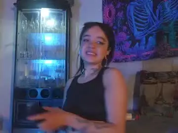 Chaturbate Live Sex Cam of ariana_whitee