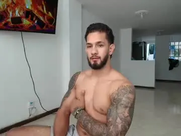 Chaturbate Nude Webcam of mikethomson01