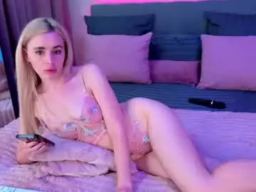 Chaturbate Live Sex of rossy_x_