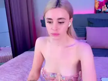 Chaturbate Watch Live Sex Cams of rossy_x_