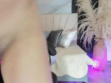 Chaturbate Best live sex cam show of selene_diior