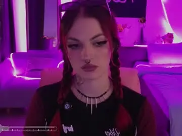 Chaturbate Best live sex cam show of bratziedarsie