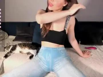 Chaturbate Live Sex Cam of luna__l