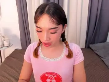 Chaturbate Free Porn Cam of hugecock_pretty123
