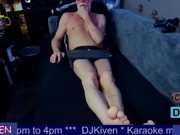 Chaturbate Watch Live Sex Cams of kiveuxmakeu