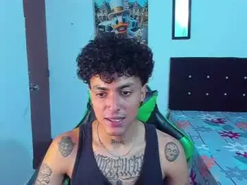 Chaturbate Best live sex cam show of zafirocum