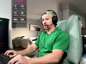 Chaturbate Live Sex Cam of bigmcr1