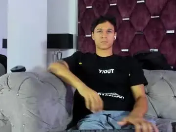 Chaturbate Live Sex Cam of tonybenedetti