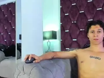 Chaturbate Watch Live Sex Cams of tonybenedetti