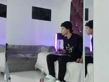 Chaturbate Live Porn of tonybenedetti