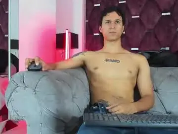 Chaturbate Nude Webcam of tonybenedetti