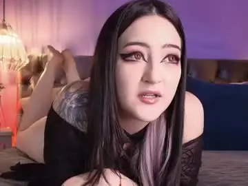 Chaturbate Live Sex Cam of charlotte_germanotta_