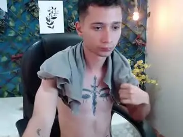 Chaturbate Best live sex cam show of lucasssmith11