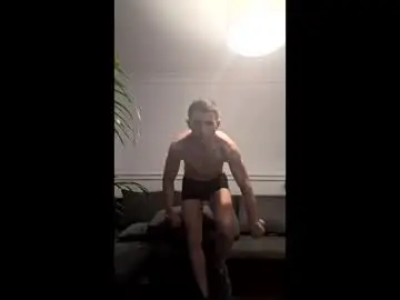 Chaturbate Nude Webcam of sexybritboy92