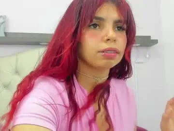 Chaturbate Sex Cam of bella_ebony19