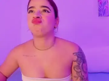 Chaturbate Live Sex Cam of martina_connor1
