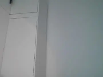 Chaturbate Live Sex Cam of elayne_sweet