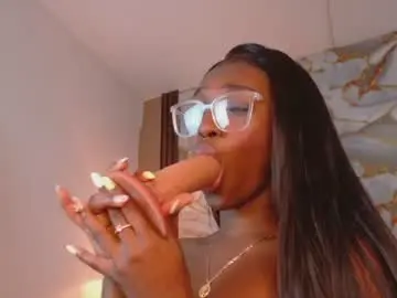 Chaturbate Adult Webcam of ahvi_ebony