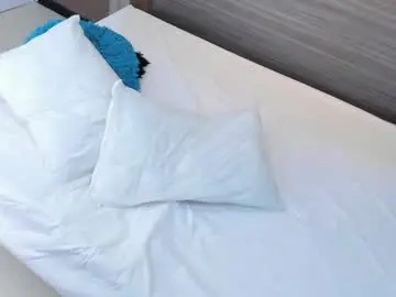 Chaturbate Live Sex Cam of clemontvega