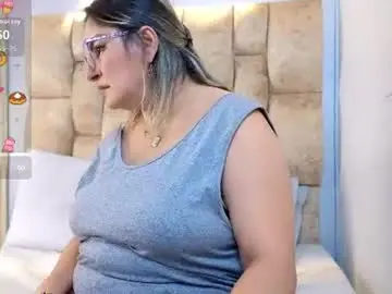 Chaturbate Best live sex cam show of carolinacrus01