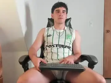 Chaturbate Live Porn of leo_jones389