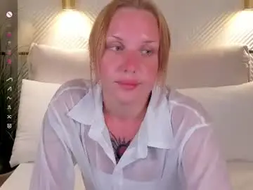 Chaturbate Live Sex Cam of lushcherry
