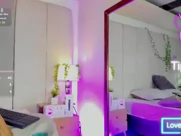 Chaturbate Free Live Porn of mia_rousse25