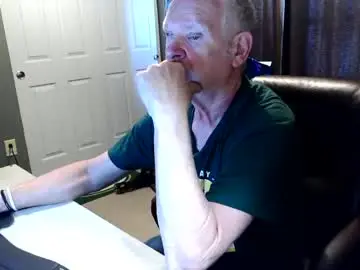 Chaturbate Live Sex Cam of midwestdad09