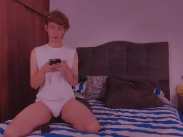 Chaturbate Watch Live Sex Cams of 2gays_1straight