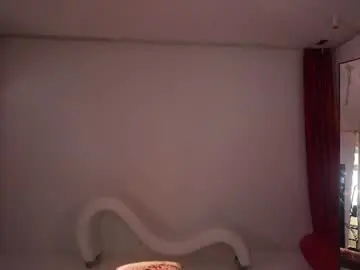 Chaturbate Live Sex Cam of _meganmeow_