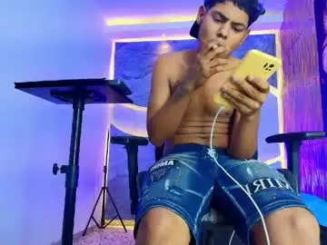 Chaturbate Adult Webcam of alexi_hot23