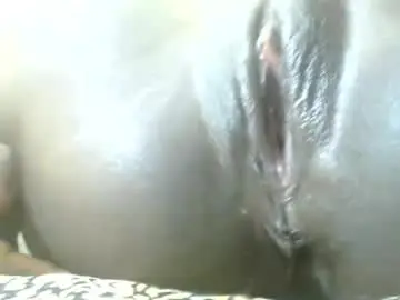 Chaturbate Live Sex Cam of crazyebonie
