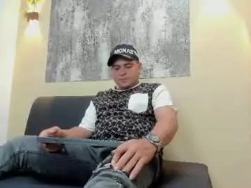 Chaturbate Nude Webcam of theo_wood3