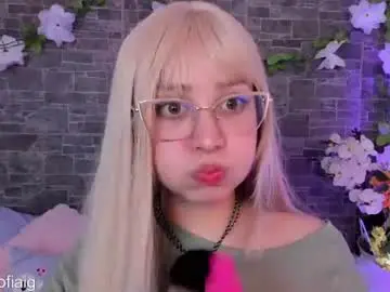 Chaturbate Nude Webcam of isa_sofia1