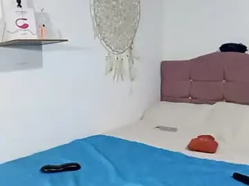 Chaturbate Watch Live Sex Cams of lia_hottie