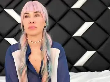 Chaturbate Nude Webcam of carlalinares