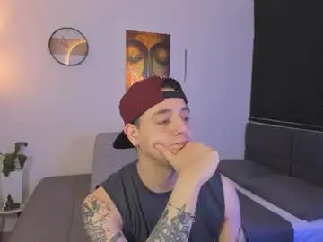 Chaturbate Live Sex Cam of kendel_dimitri