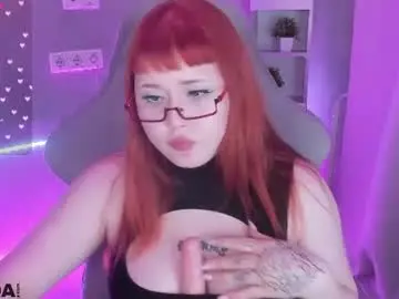 Chaturbate Live Sex Cam of roxy_moor