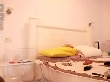 Chaturbate Nude Webcam of aariana4u