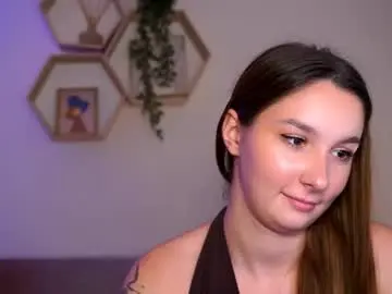 Chaturbate Live Sex Cam of bambiiqueeen