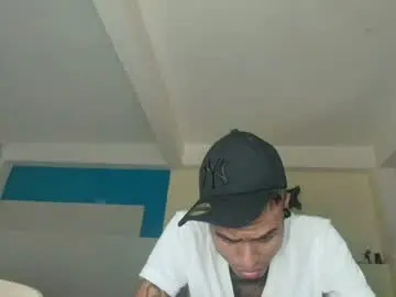 Chaturbate Live Sex Cam of lobo_cockk