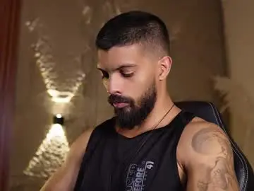 Chaturbate Sex Chat of dann_saenz