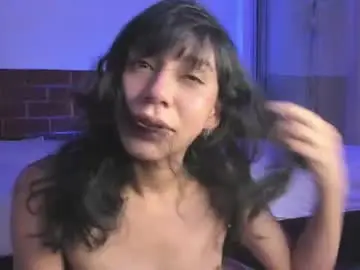 Chaturbate Free Live Porn of emmaclark_1