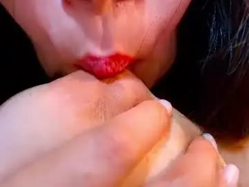 Chaturbate Live Sex Cam of cocosquirt_7