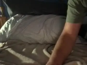 Chaturbate Live Sex Cam of emwuert