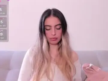 Chaturbate Live Sex Cam of fernanda_aaa
