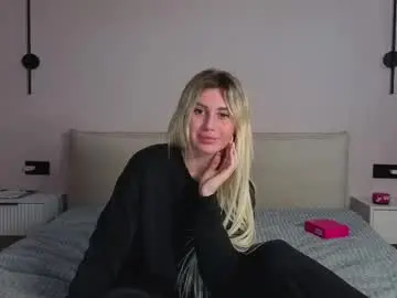 Chaturbate Free Porn Cam of whiteflower_x0