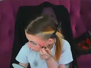 Chaturbate Best live sex cam show of evelinakitty
