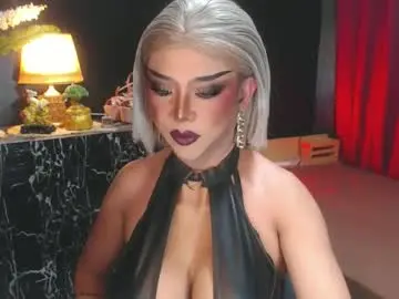 Chaturbate Free Live Porn of hugecockchristine
